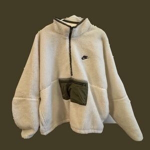 New Nike Men’s Sherpa fleece pullover